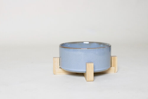 Keramische Voerbak Hond Blauw met Houten Standaard – Labradoodle & Middelgrote Honden