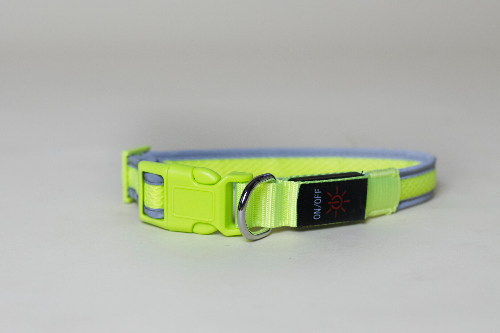 LED Halsband oplaadbaar voor Labradoodles – Veilig wandelen in het donker